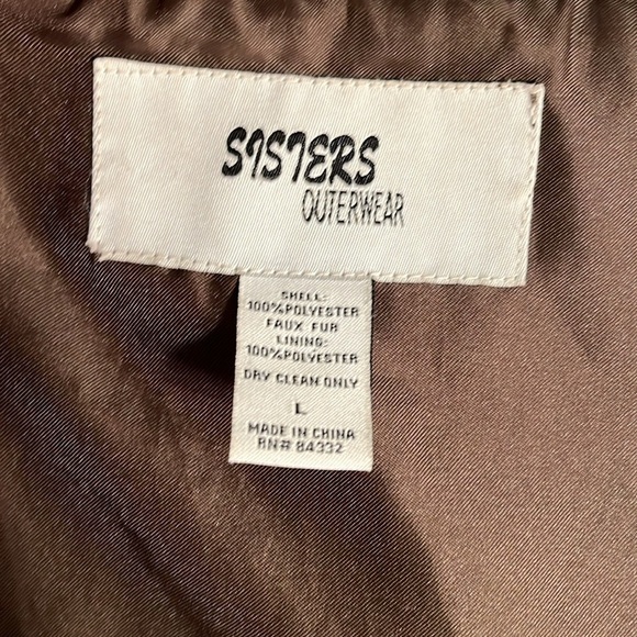 Sisters Outerwear Faux Fur Cape Pockets Textured One Button Large - Picture 7 of 8